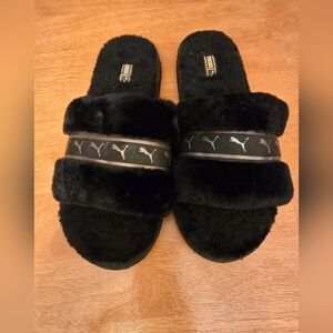 PUMA slippers